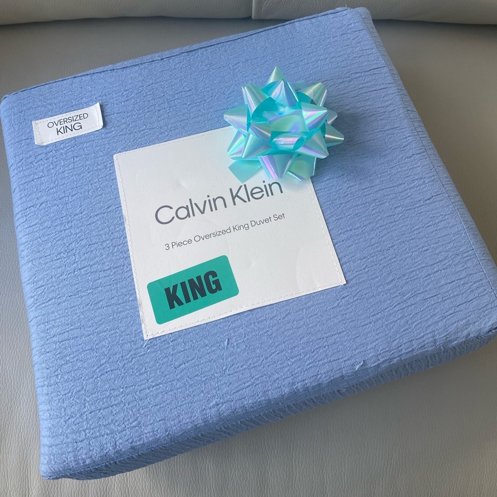 Calvin Klein Oversized King Duvet Cover in Soft Blue